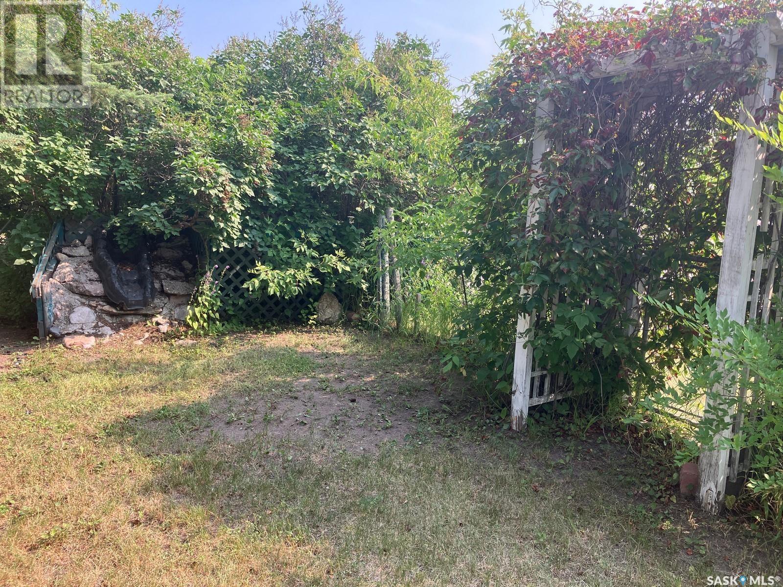 300 5th Street N Property Photo 39