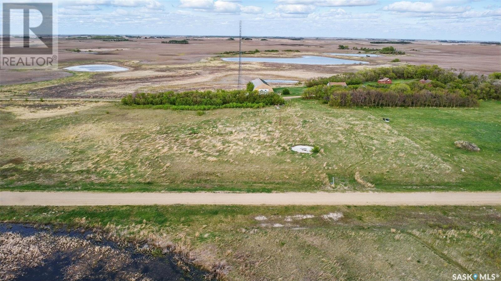 17 Meadowlark Crescent Property Photo 1