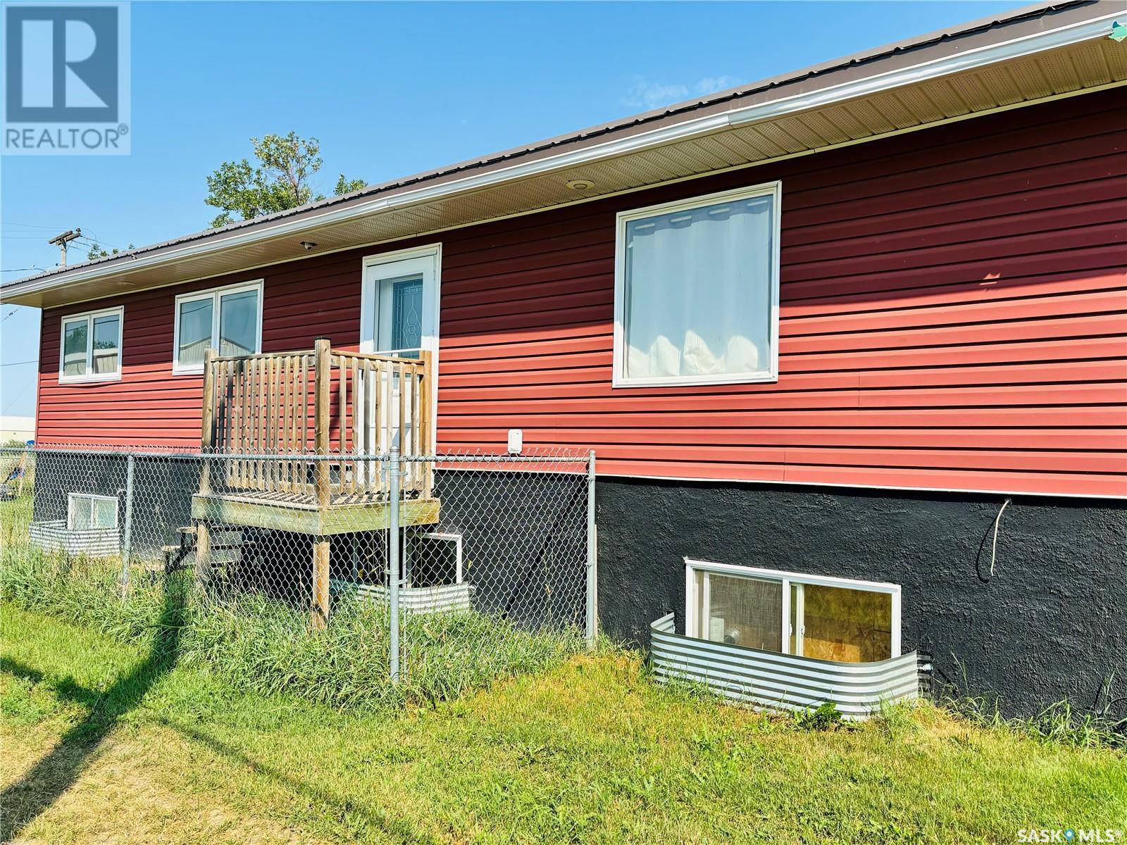 301 3rd Street Property Photo 3