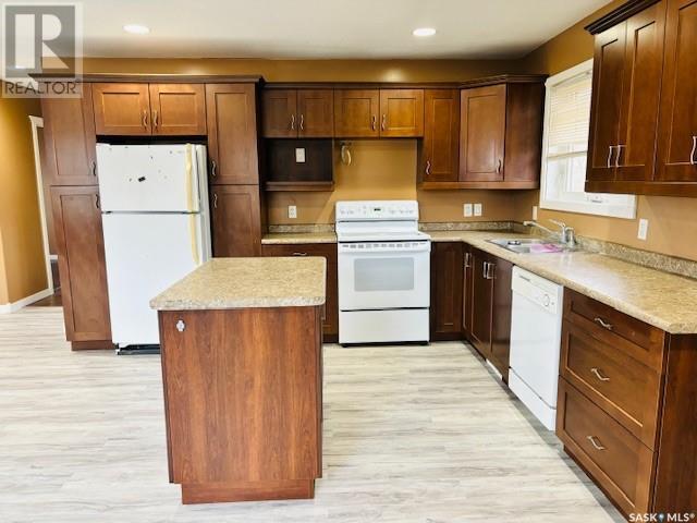 301 3rd Street Property Photo 10