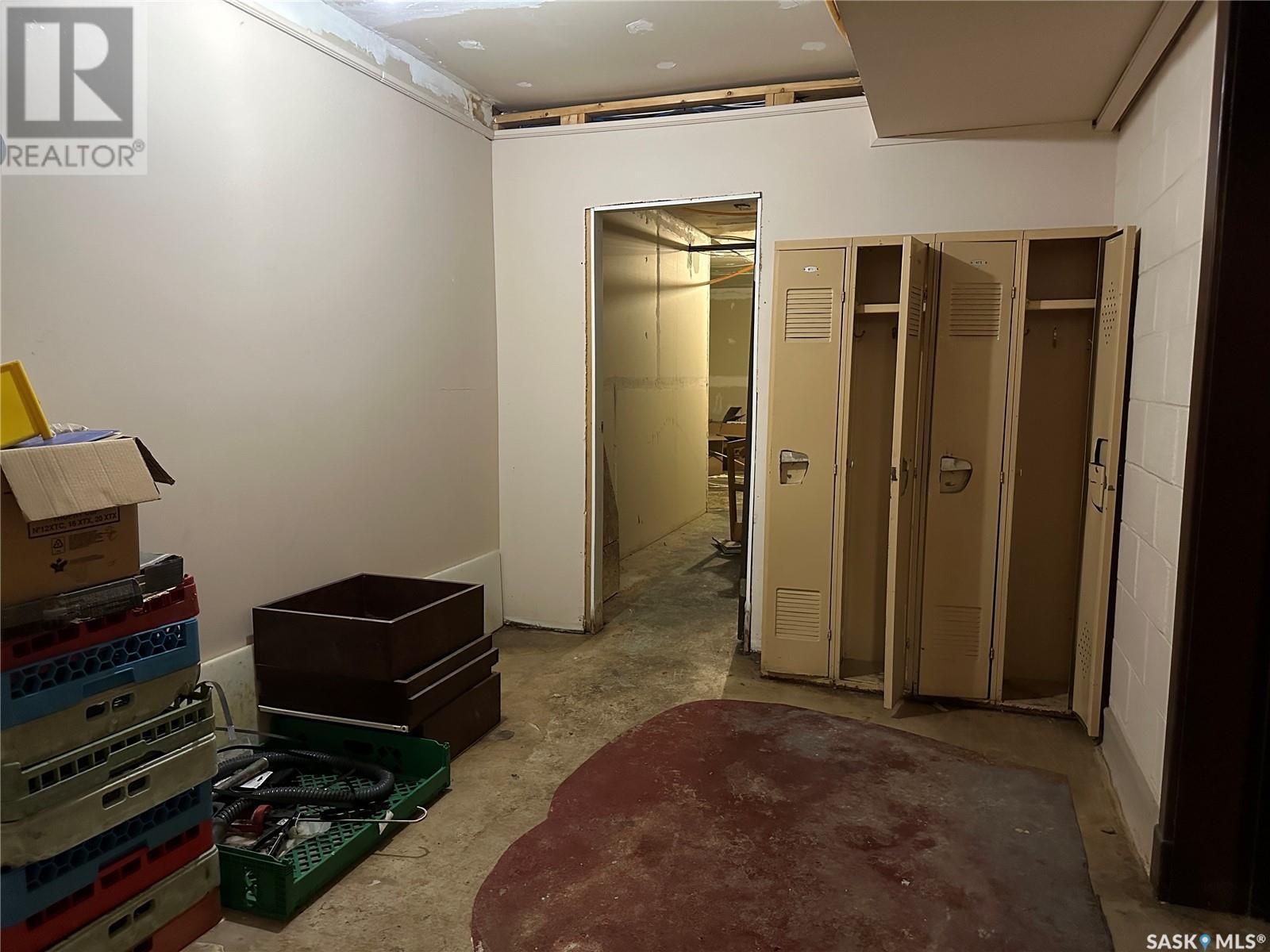 50 Caribou Street W Property Photo 29