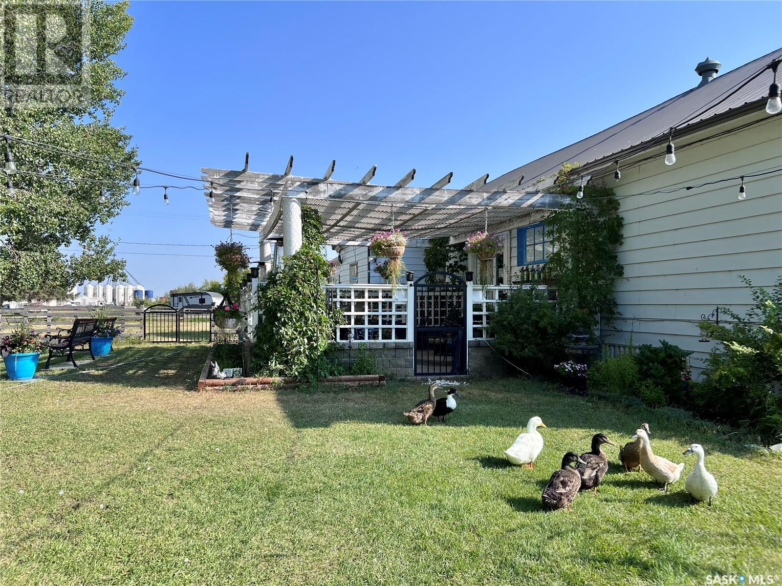 Terrace Dining Room Property Photo 15