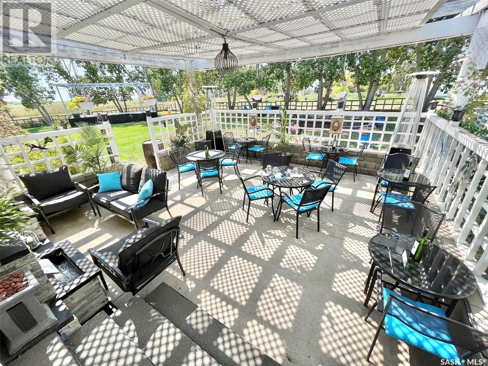 Terrace Dining Room Property Photo 16