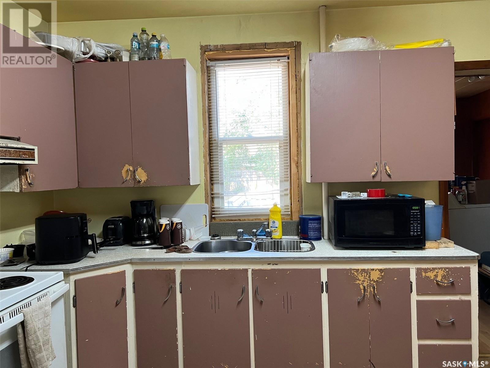 1581 103rd Street Property Photo 3