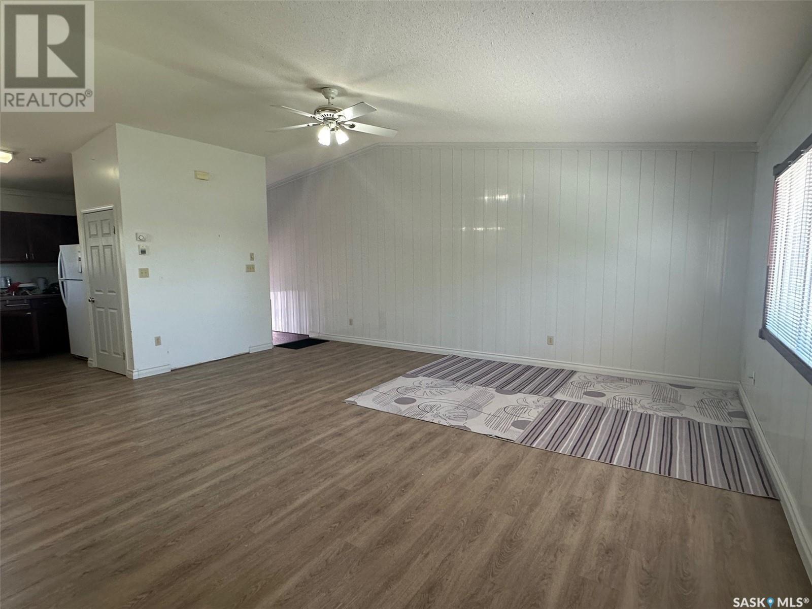 3 120 Cessna Street W Property Photo 5