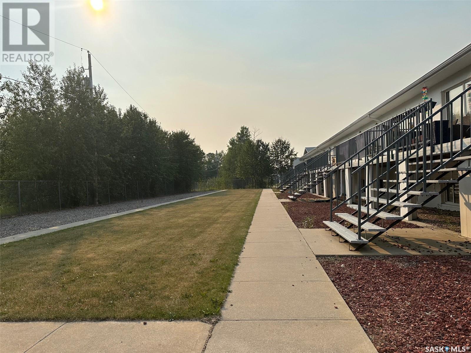 3 120 Cessna Street W Property Photo 11
