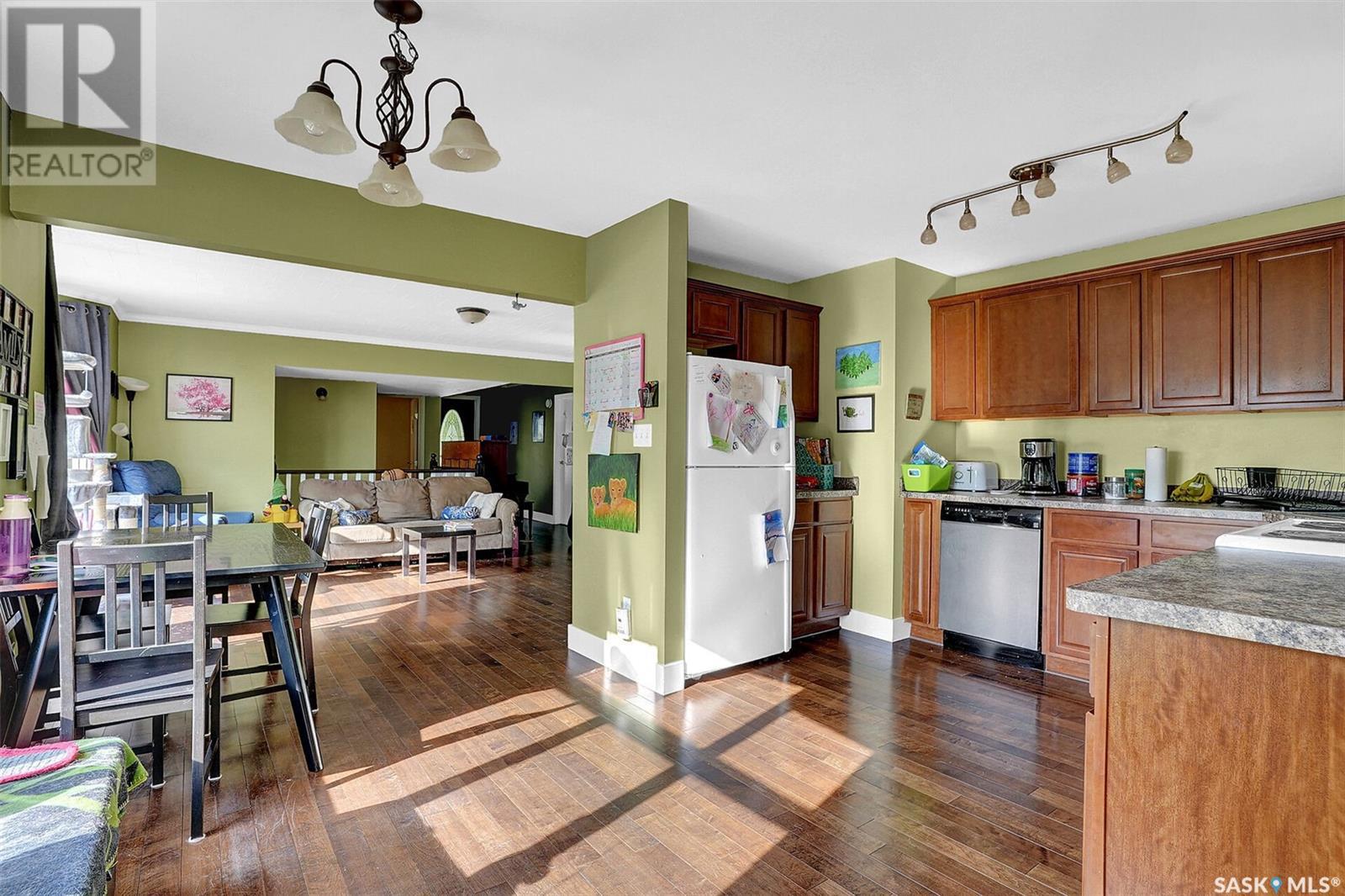 201 5th Avenue Property Photo 5