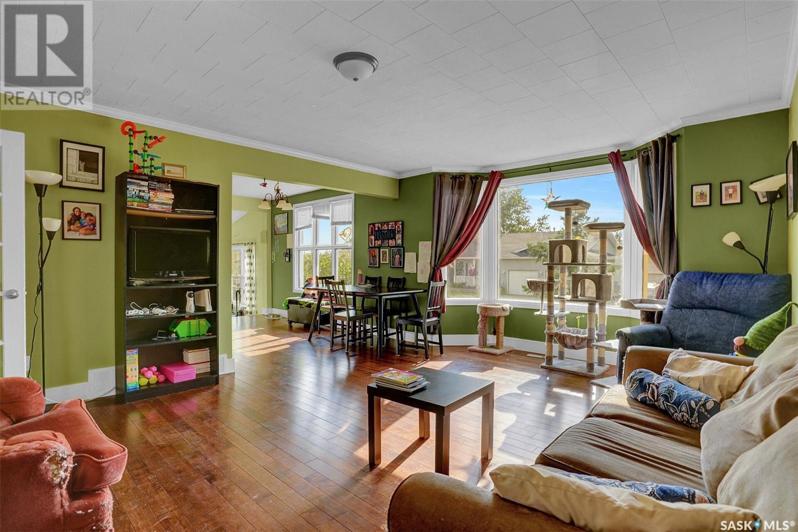 201 5th Avenue Property Photo 7