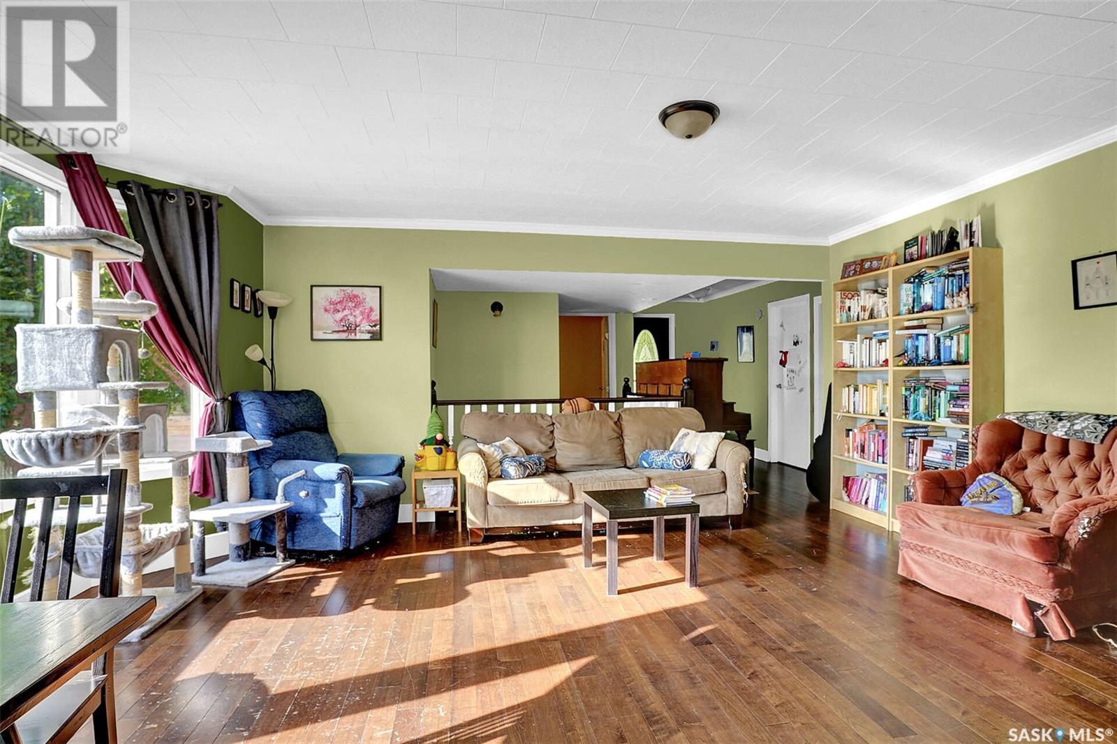 201 5th Avenue Property Photo 8