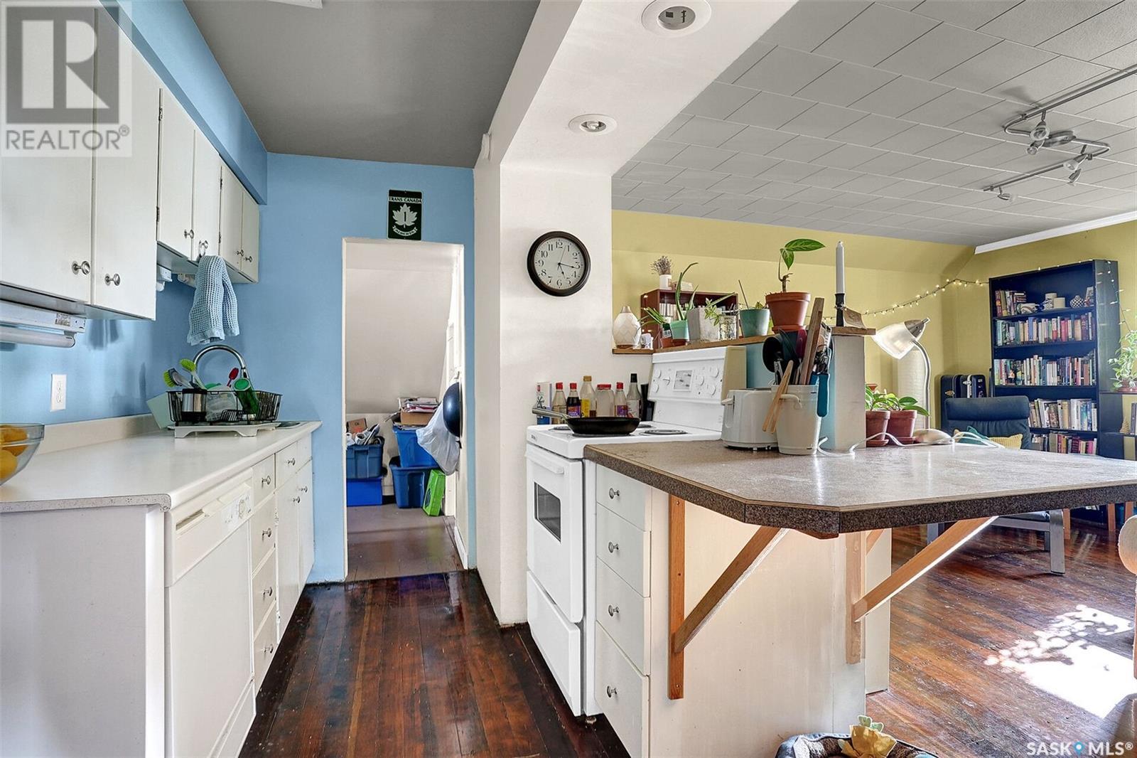 201 5th Avenue Property Photo 37