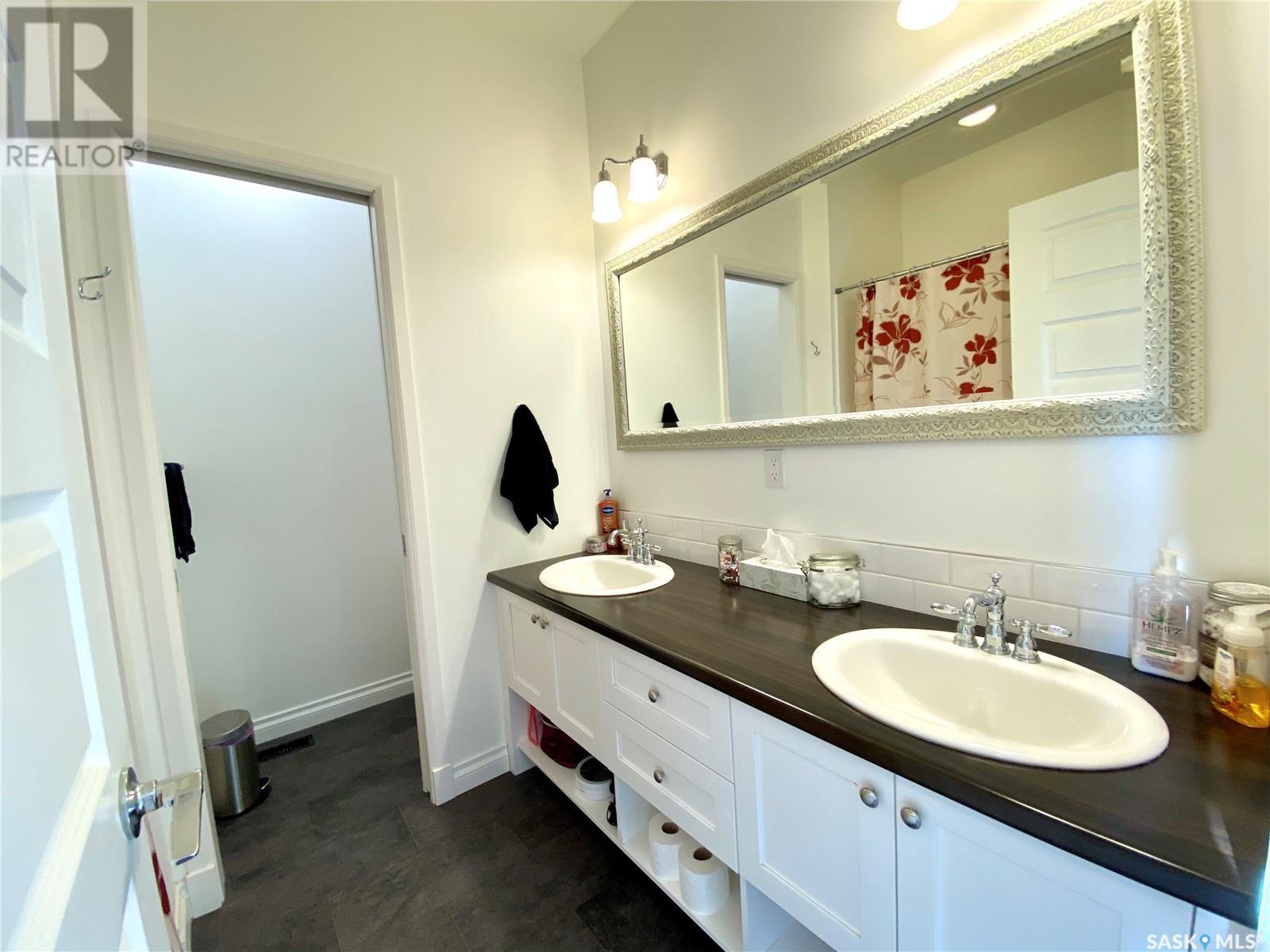 B 422 St Mary Street Property Photo 12