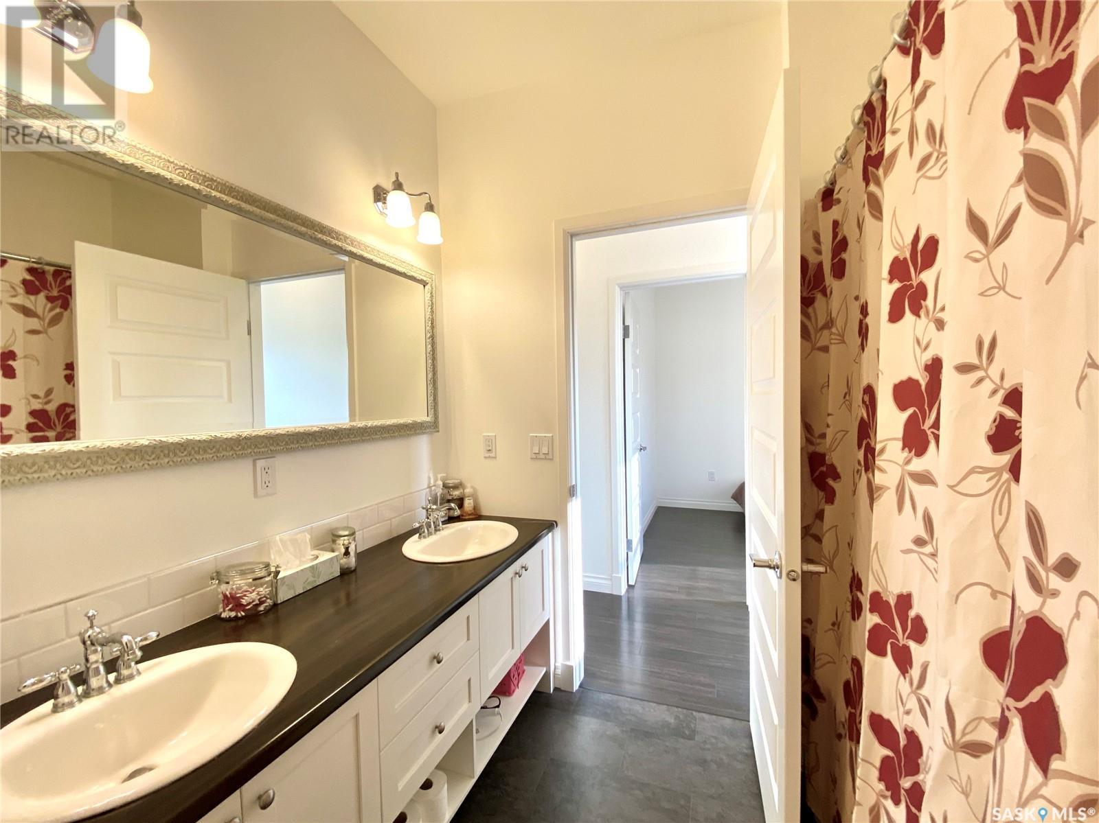 B 422 St Mary Street Property Photo 14