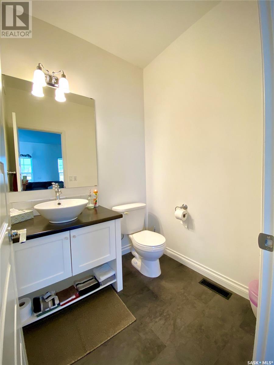B 422 St Mary Street Property Photo 23