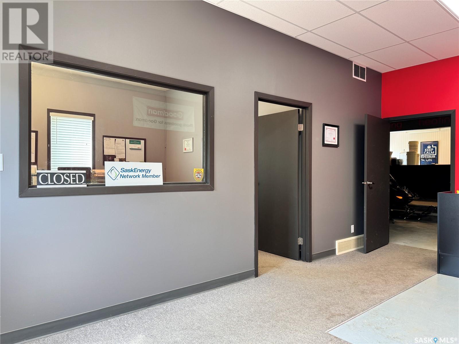 50 5 Highway Property Photo 3