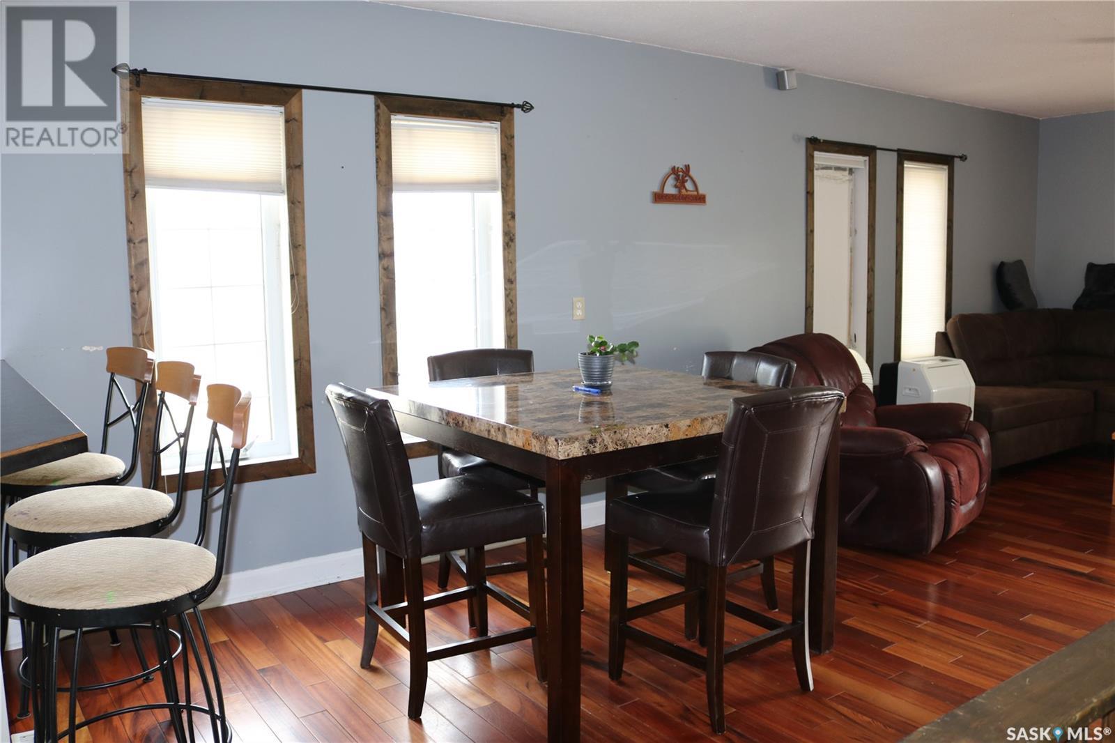 418 Railway Avenue Property Photo 10