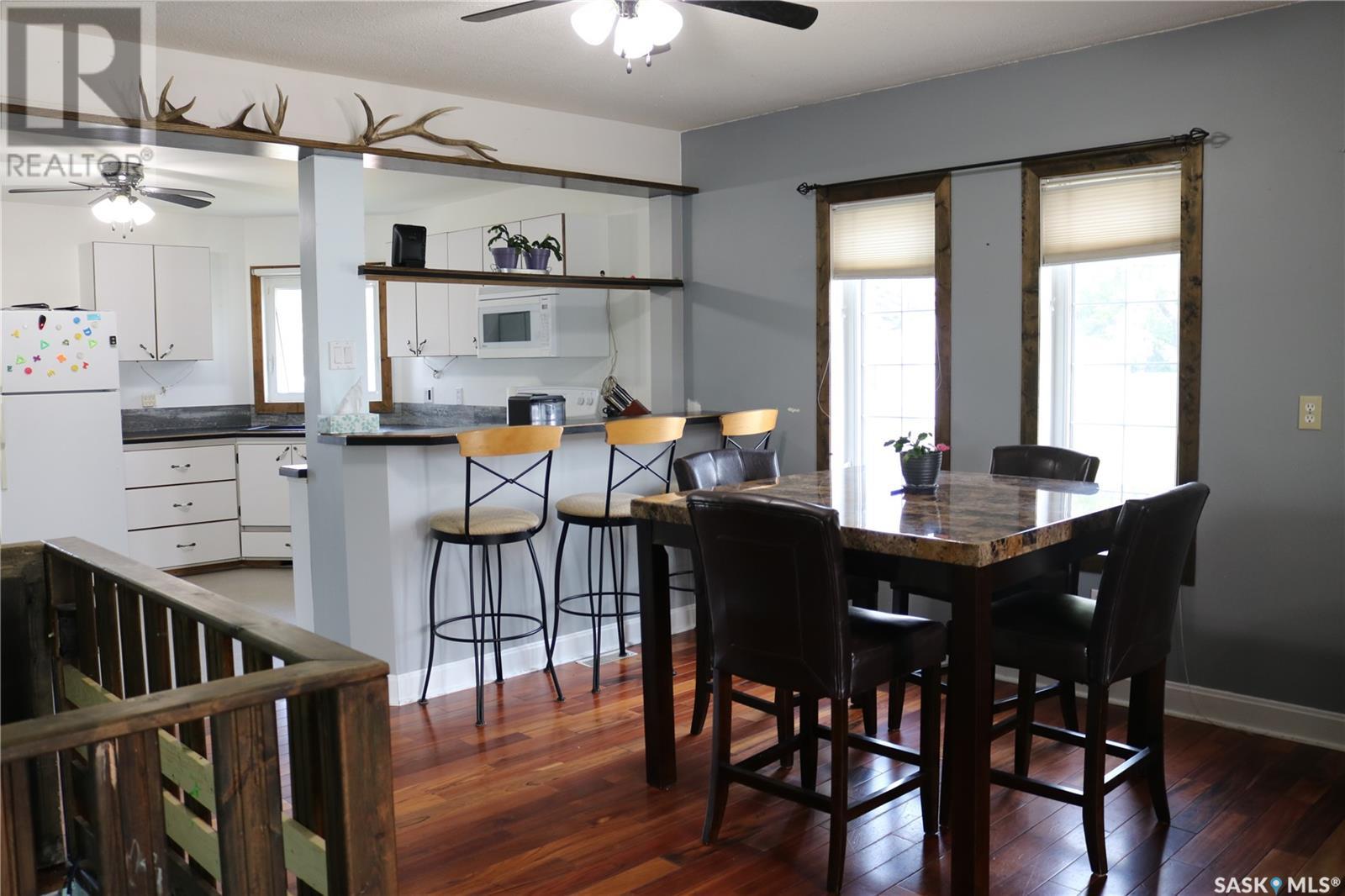 418 Railway Avenue Property Photo 11