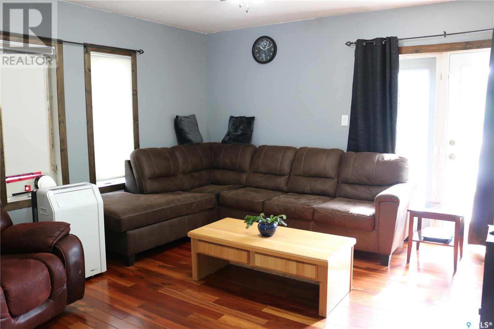 418 Railway Avenue Property Photo 15