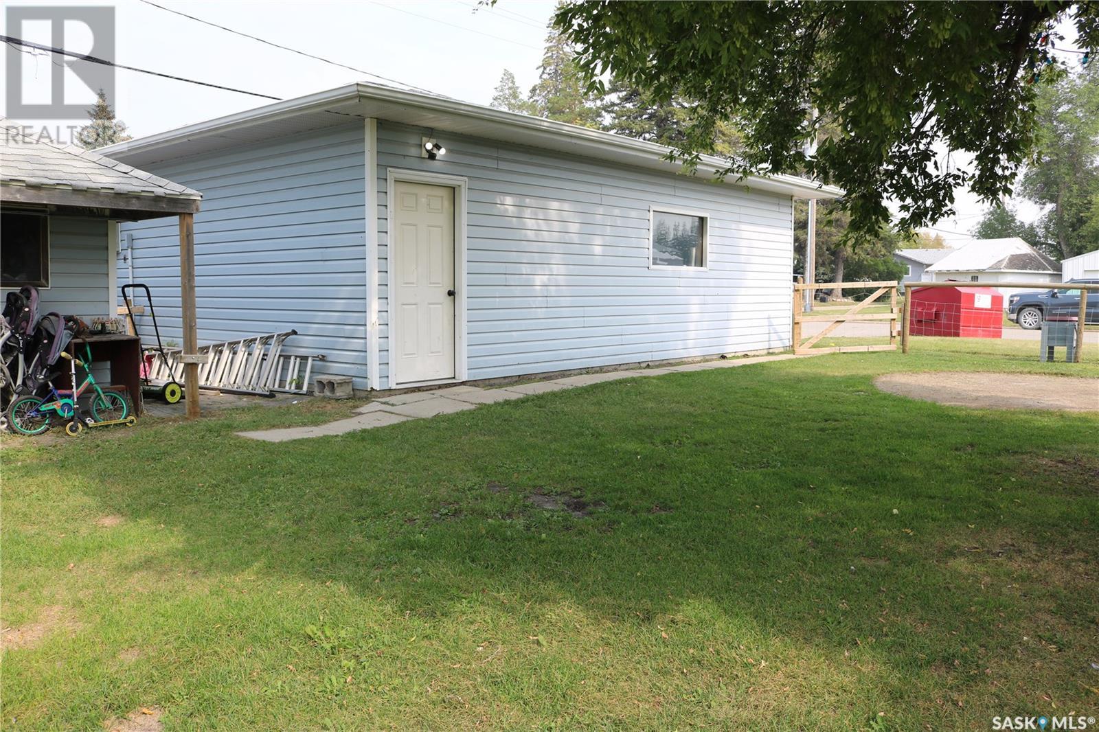418 Railway Avenue Property Photo 42
