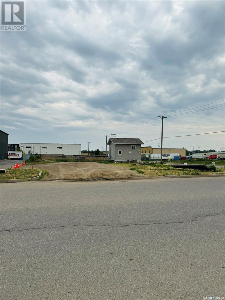 30 2525 Dawes Avenue Property Photo 6
