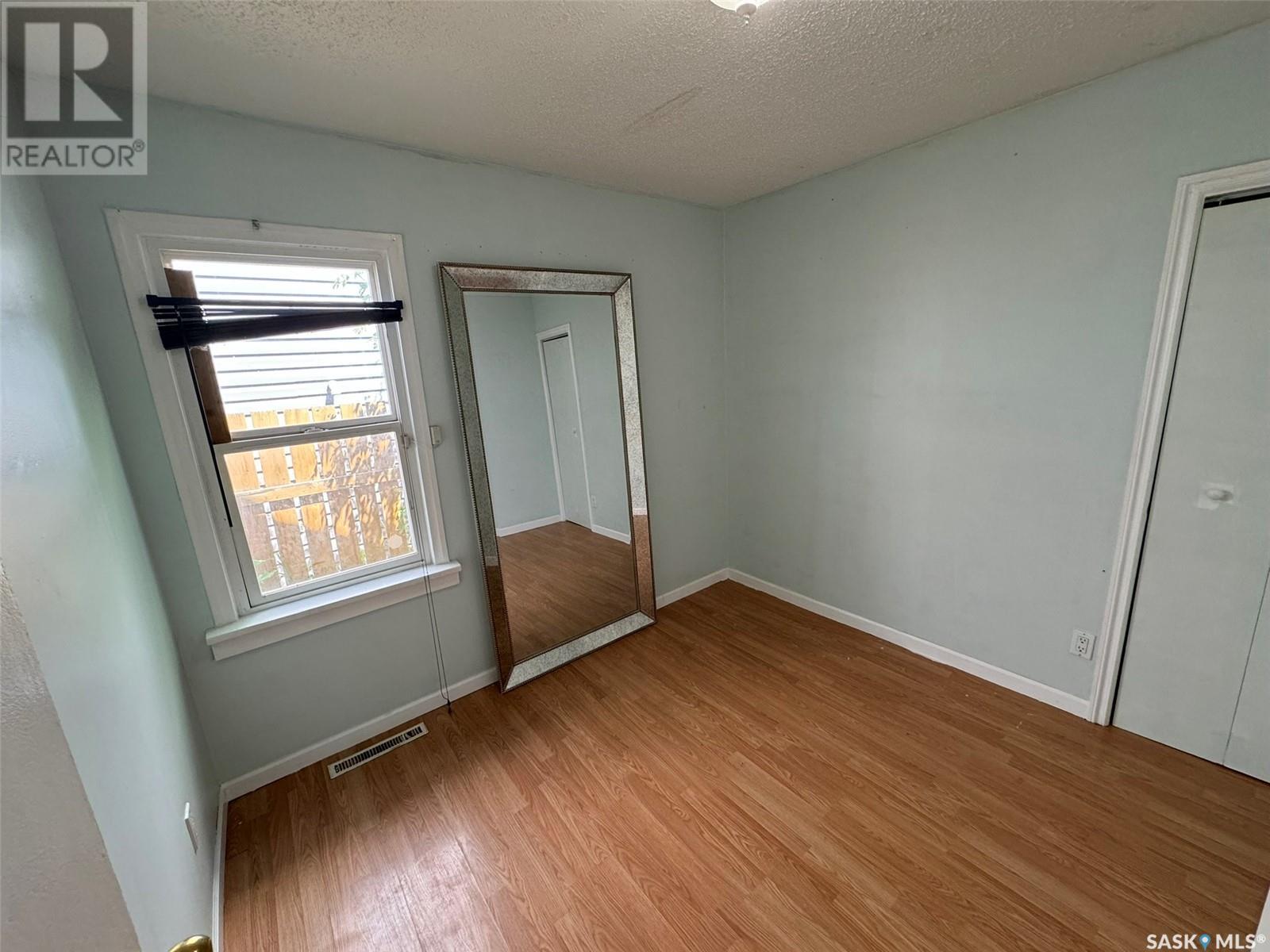 1536 D Avenue N Property Photo 4