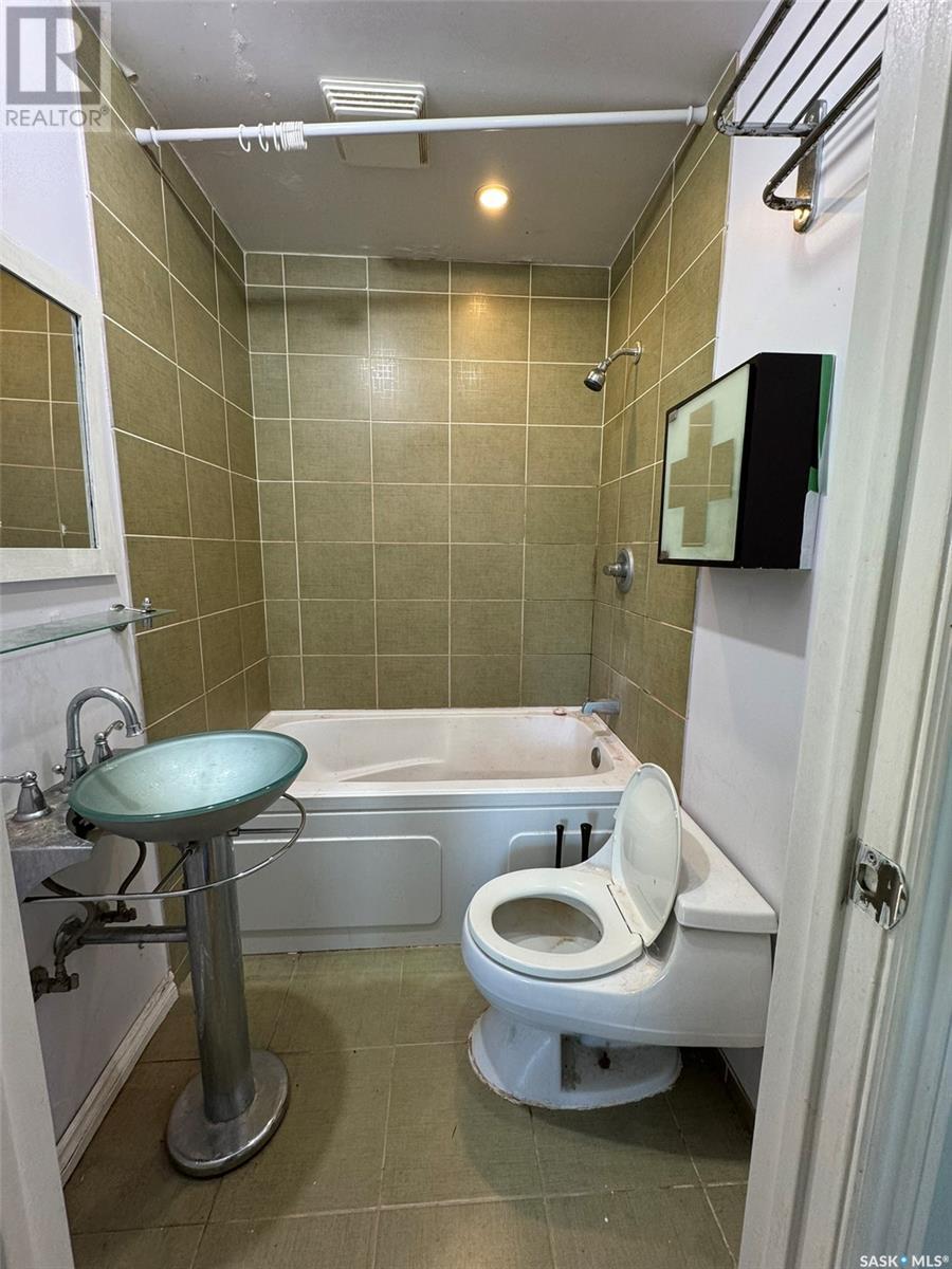 1536 D Avenue N Property Photo 8