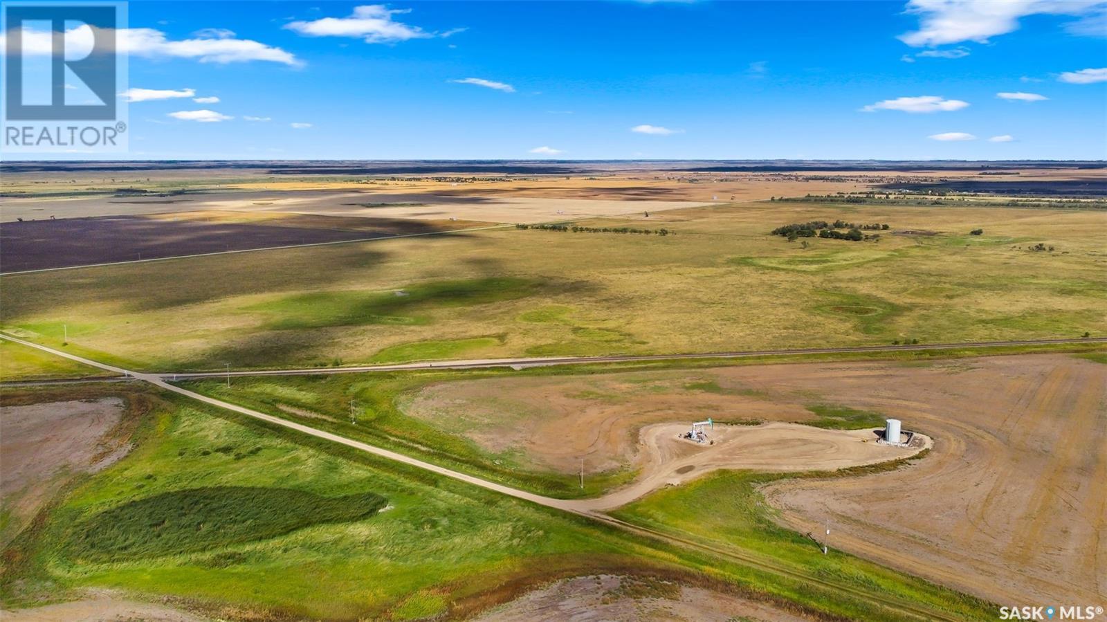 1 Quarter Grainland Near North Portal (harris) Property Photo 4