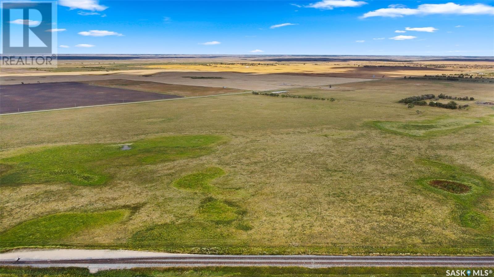 1 Quarter Grainland Near North Portal (harris) Property Photo 7