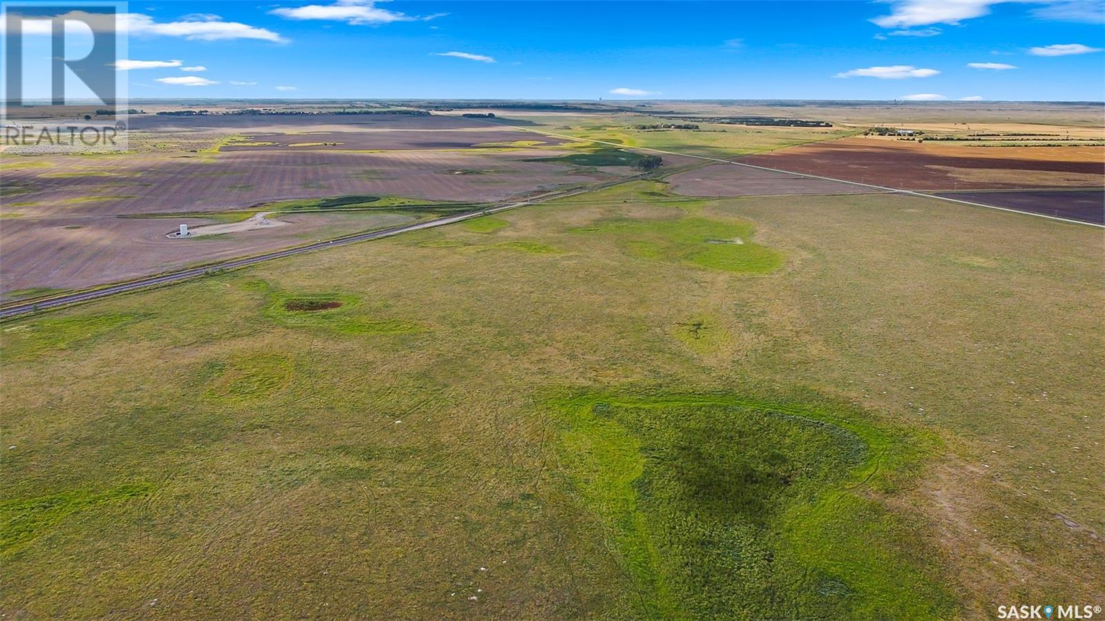 1 Quarter Grainland Near North Portal (harris) Property Photo 10