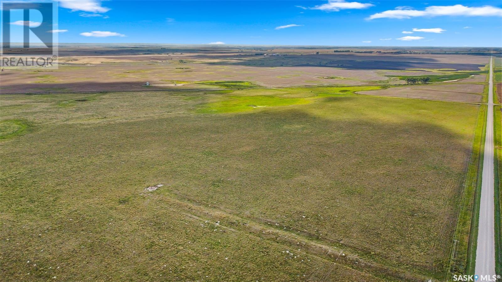 1 Quarter Grainland Near North Portal (harris) Property Photo 11