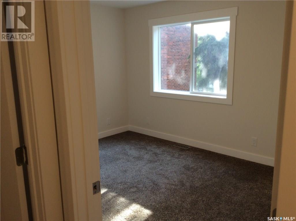 201 1863 Rae Street Property Photo 5