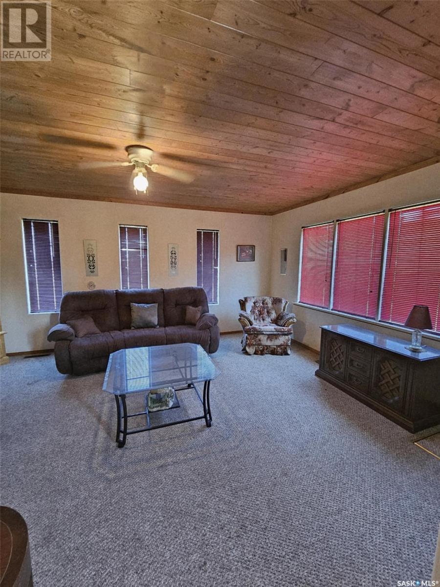 Poncsak Acres Property Photo 3