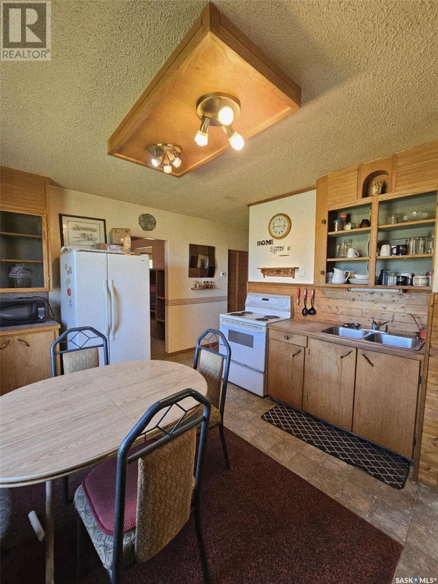 Poncsak Acres Property Photo 11