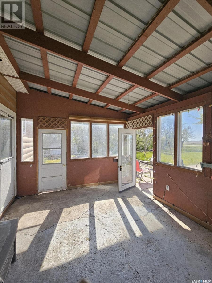 Poncsak Acres Property Photo 34