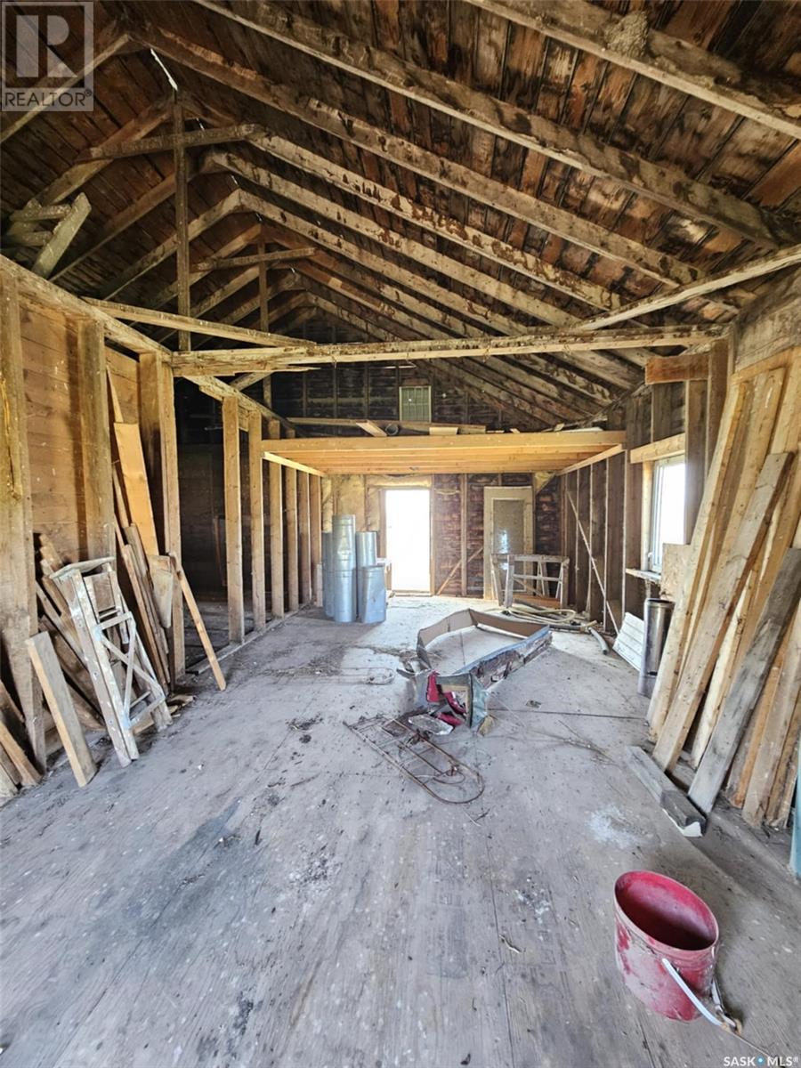 Poncsak Acres Property Photo 46