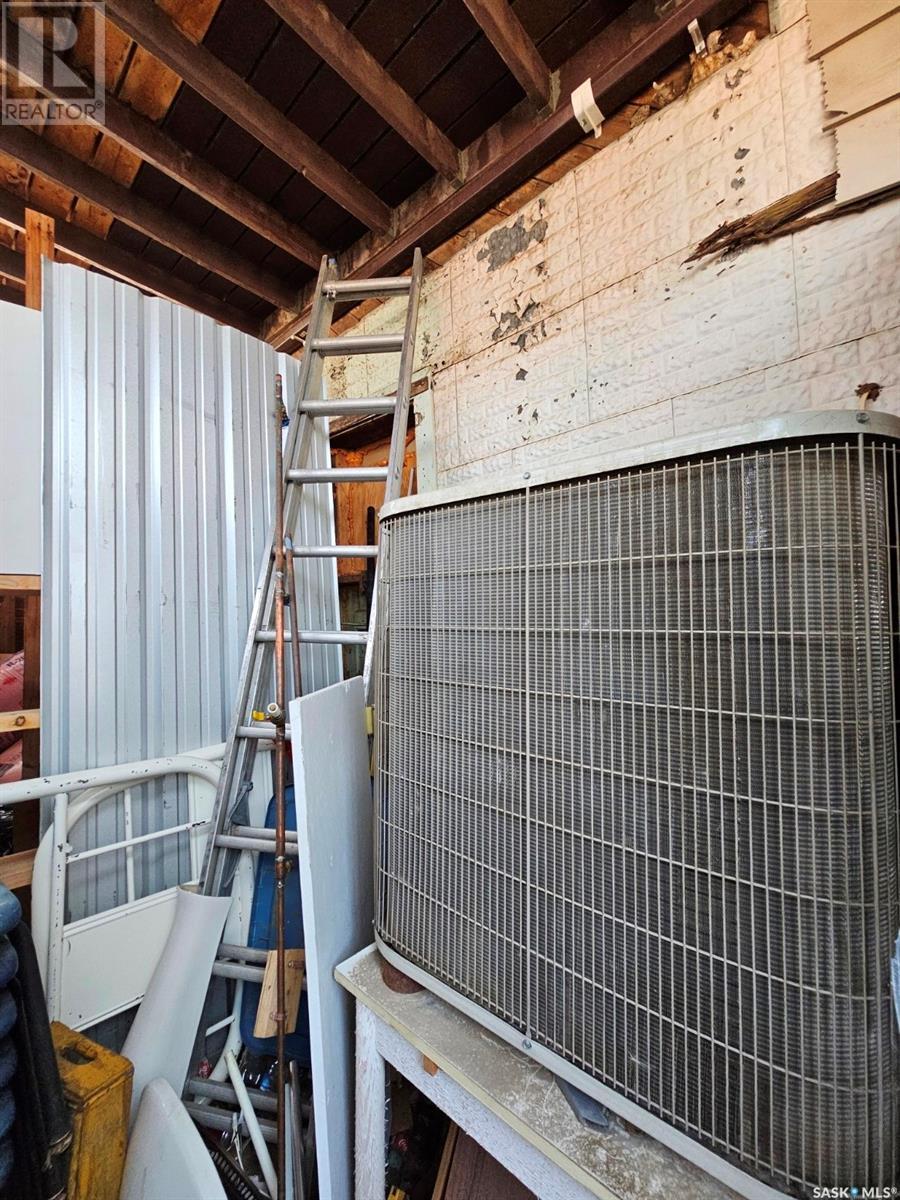 327 Redcoat Drive Property Photo 12