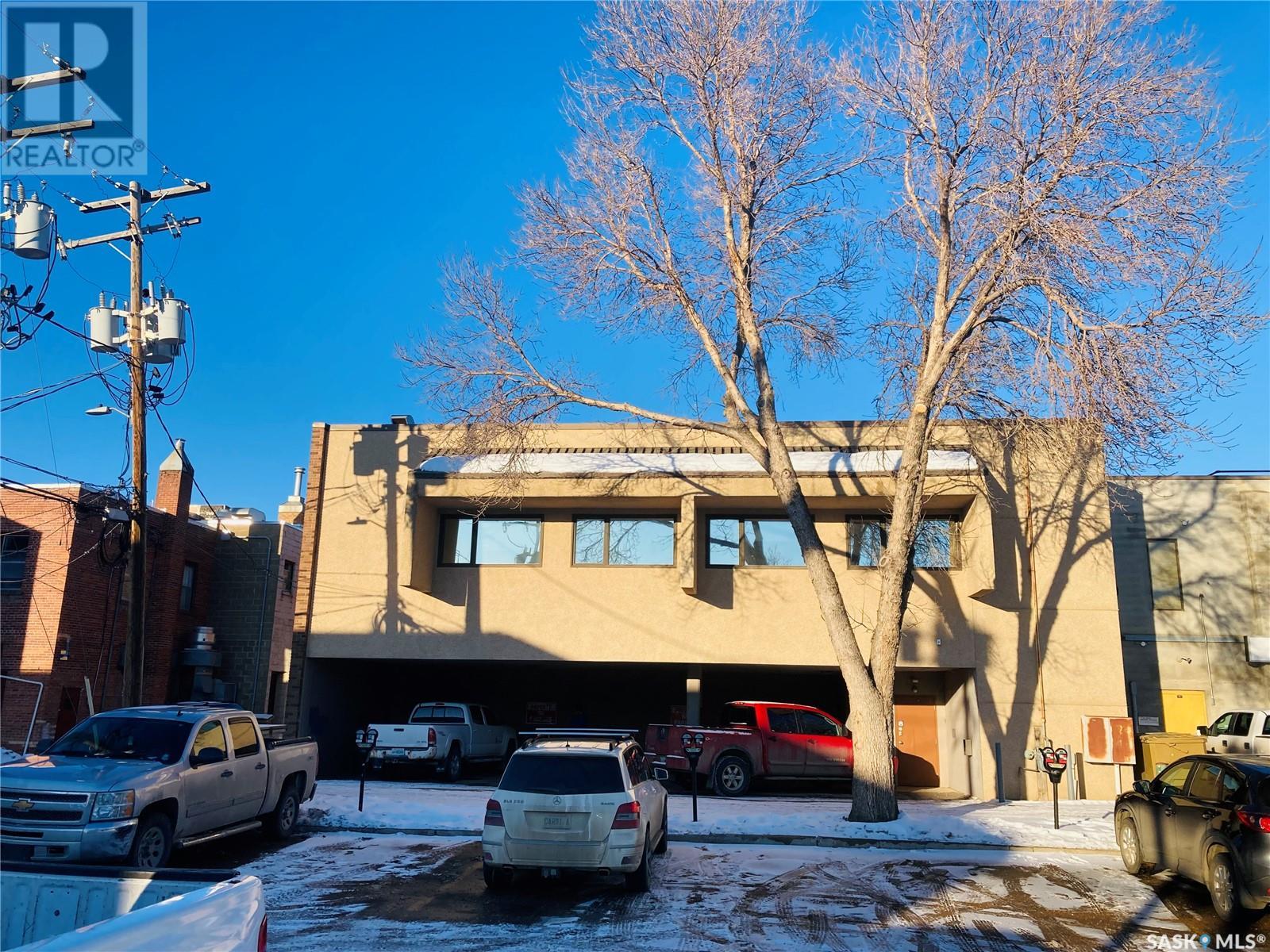 1 25 11th Street E Property Photo 5