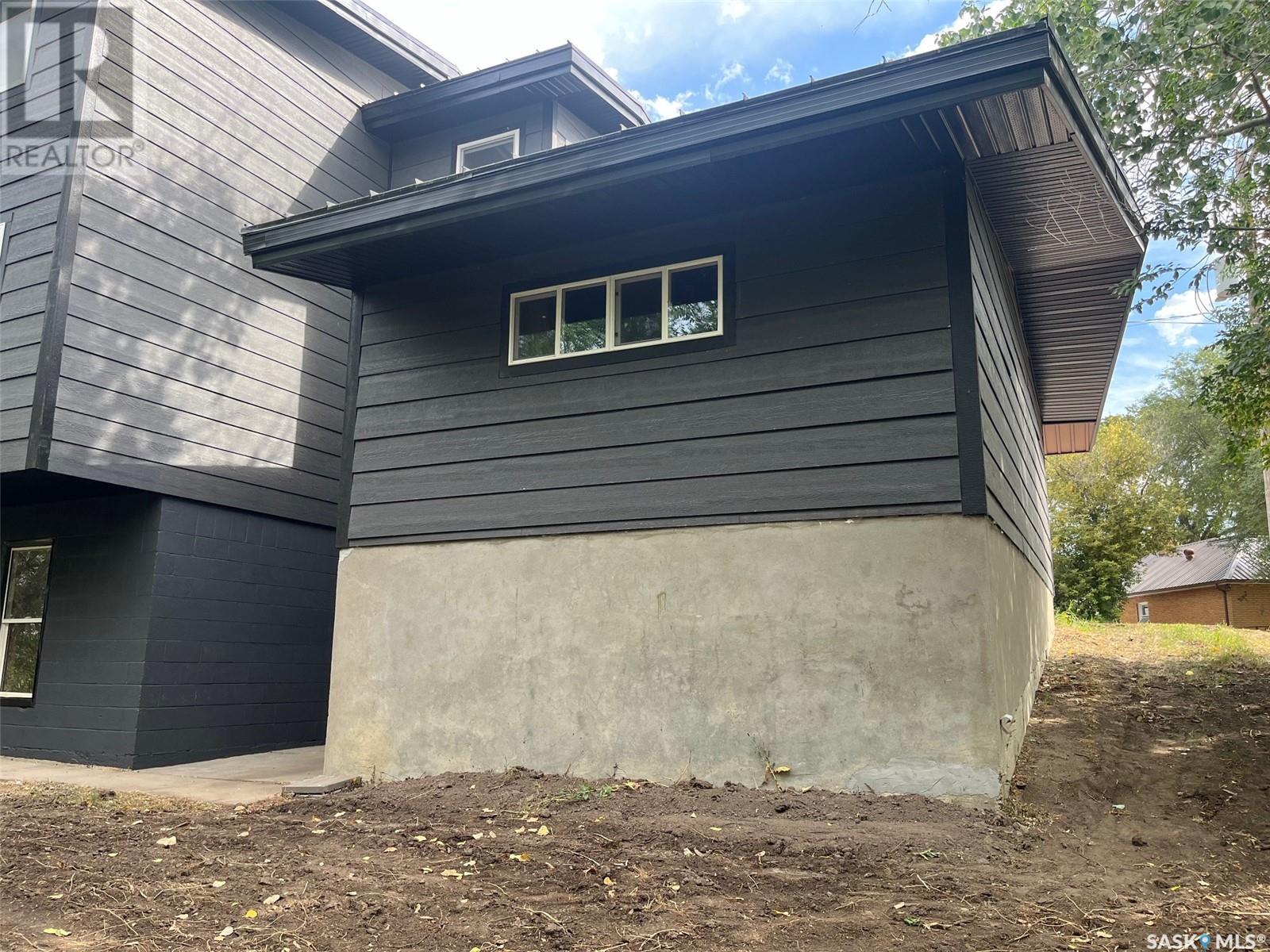 1130 Valley Street Property Photo 4