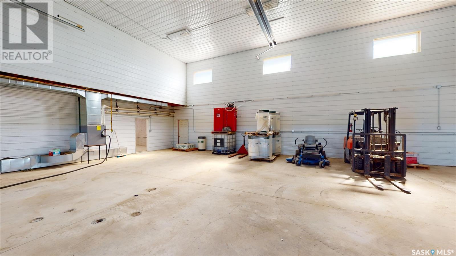 Highway 8 & 48 Shop Property Photo 7