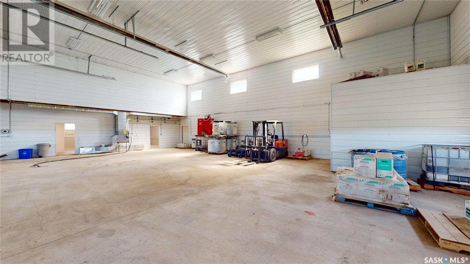 Highway 8 & 48 Shop Property Photo 8