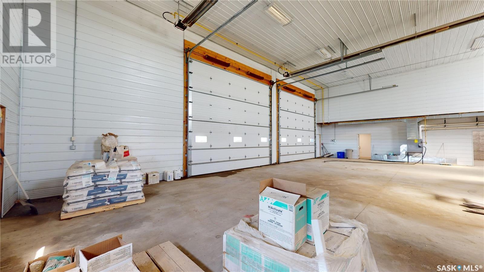 Highway 8 & 48 Shop Property Photo 10