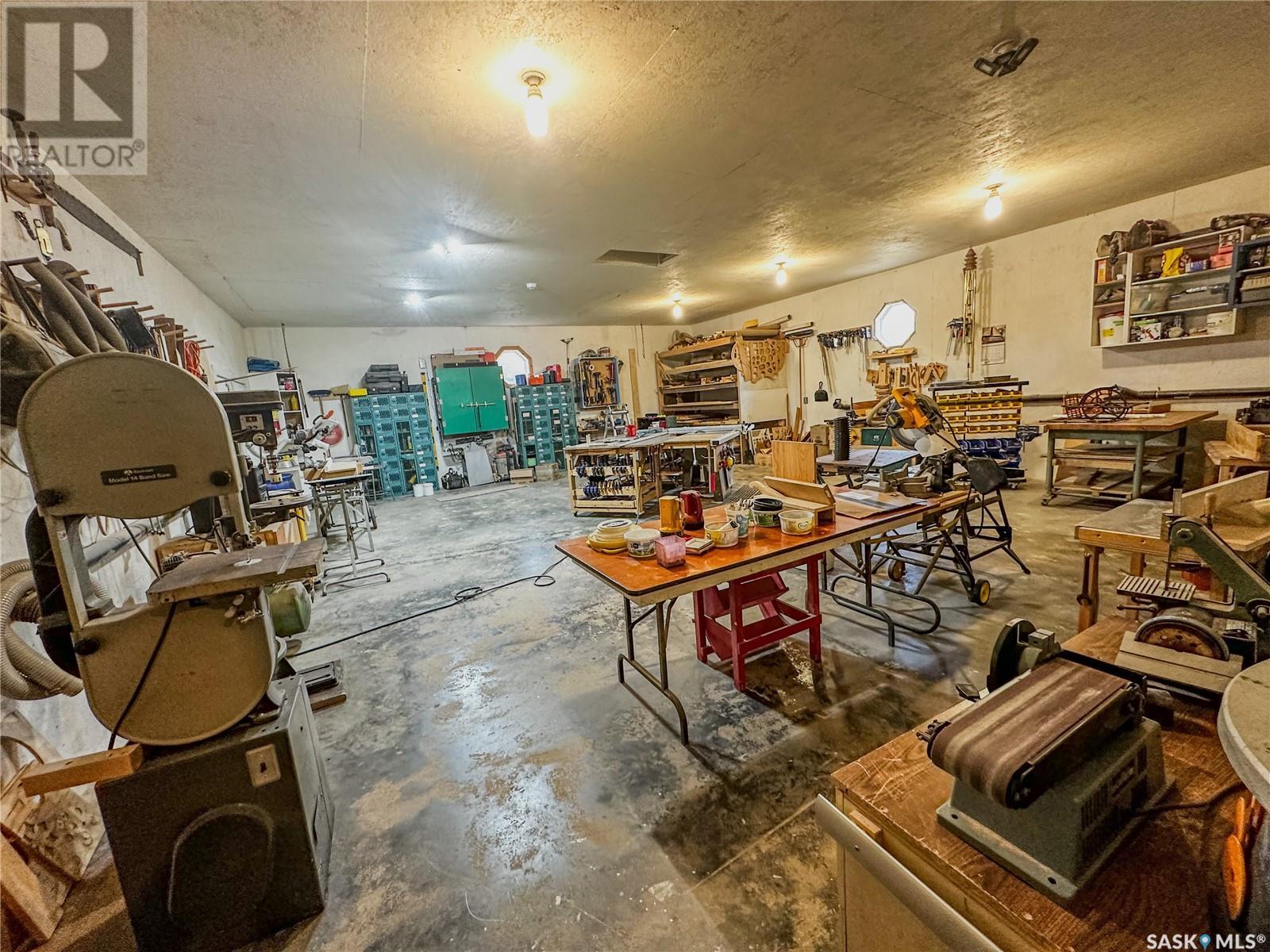1 Park Boulevard Property Photo 6