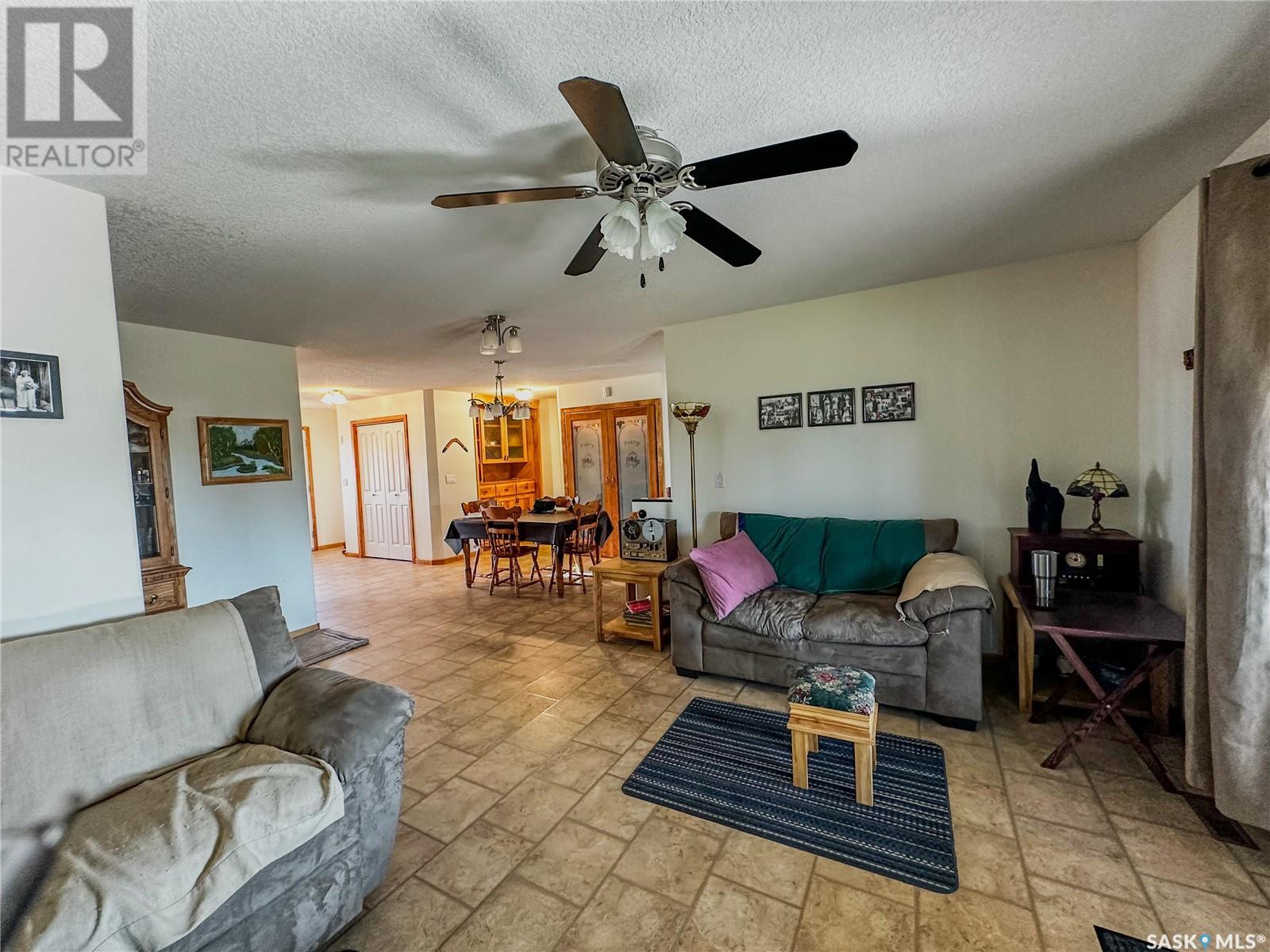 1 Park Boulevard Property Photo 28