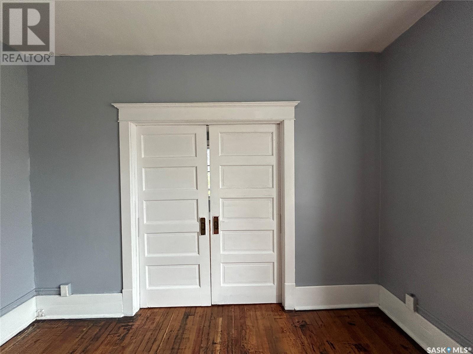 138 Fourth Avenue N Property Photo 7