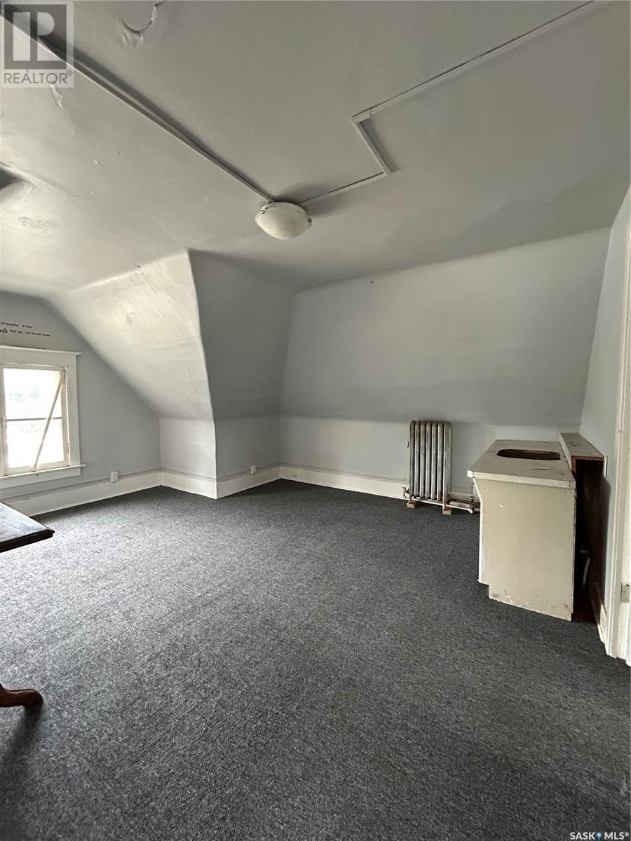 138 Fourth Avenue N Property Photo 24