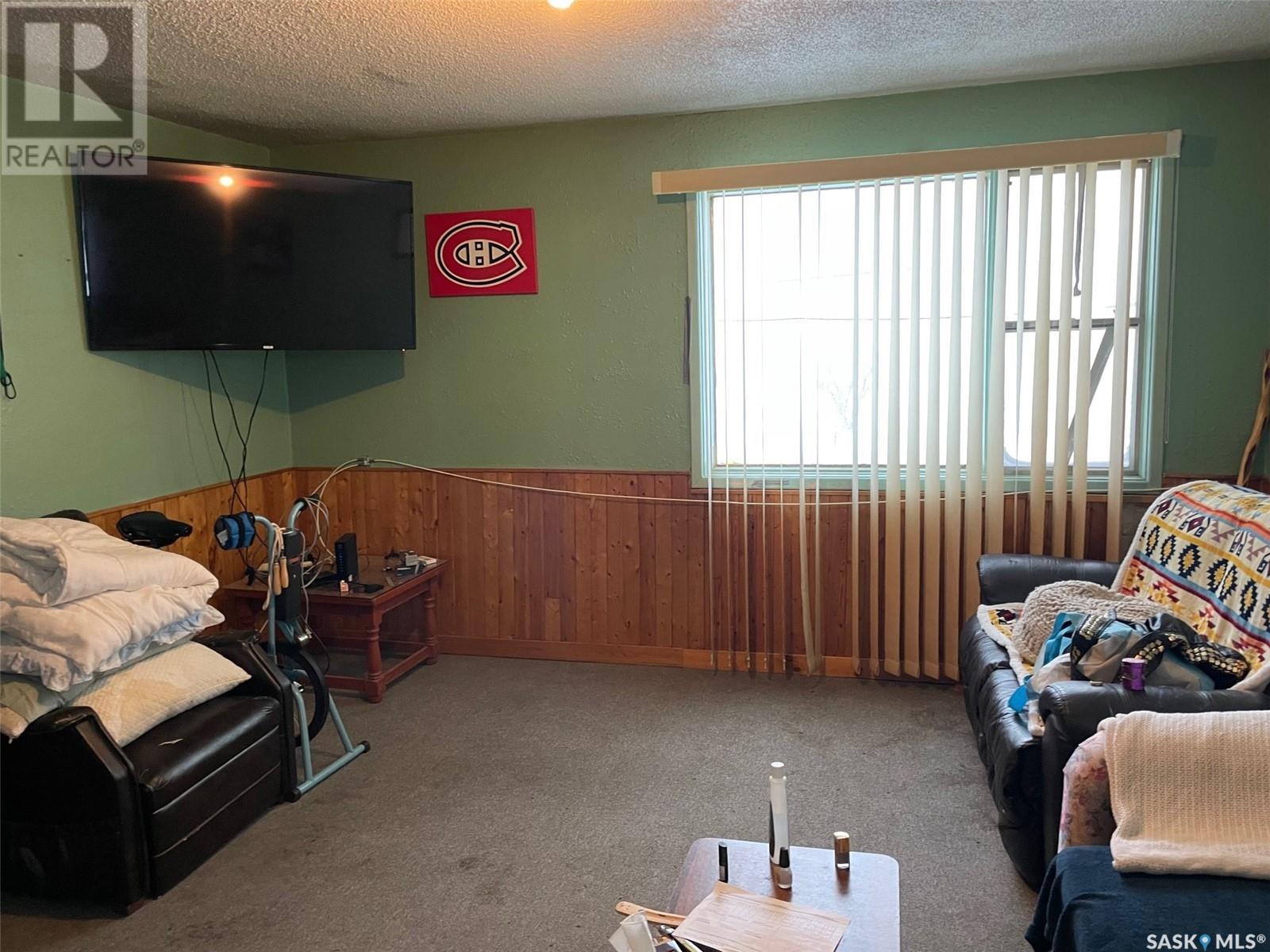 101 Railway Avenue Property Photo 3