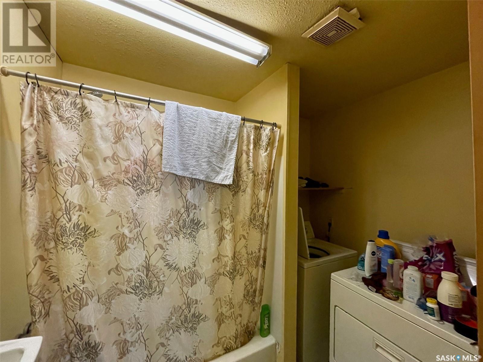 101 Railway Avenue Property Photo 4
