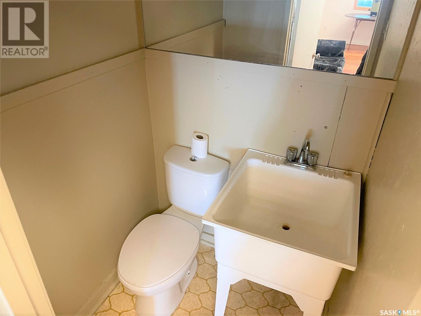 101 Railway Avenue Property Photo 8