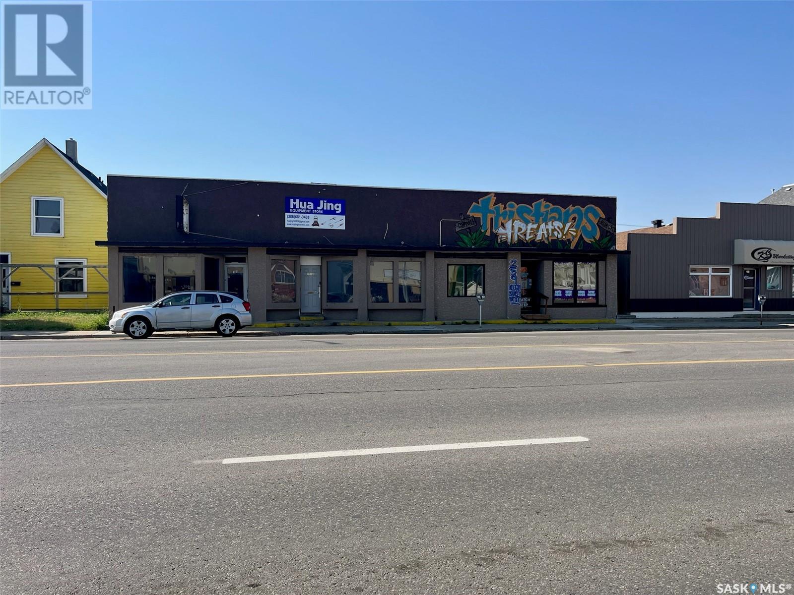 251 High Street W Property Photo 1