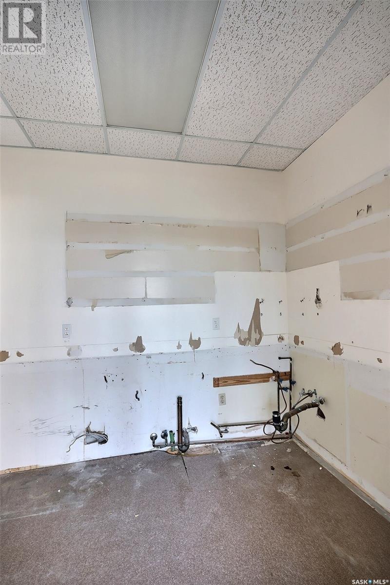 205-205a-206 2805 6th Avenue E Property Photo 5
