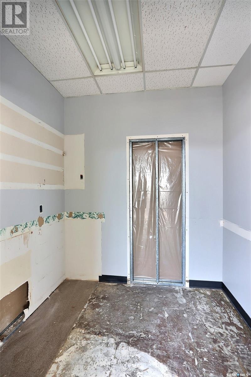 205-205a-206 2805 6th Avenue E Property Photo 6